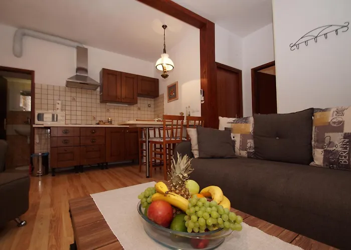 Sunny Town Apartment