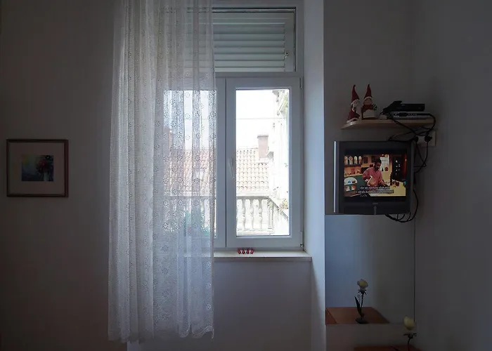 Sunny Town Apartment *